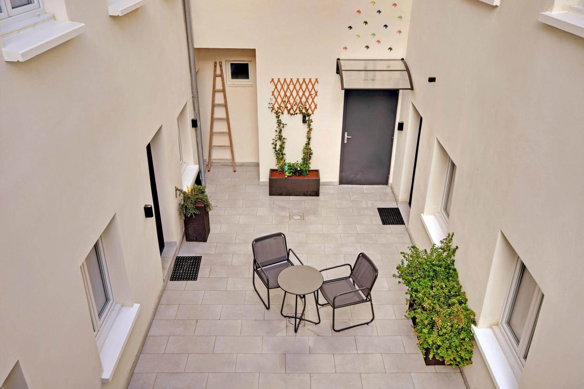 Hotel Cocoon Saint-Ouen  Exterior photo