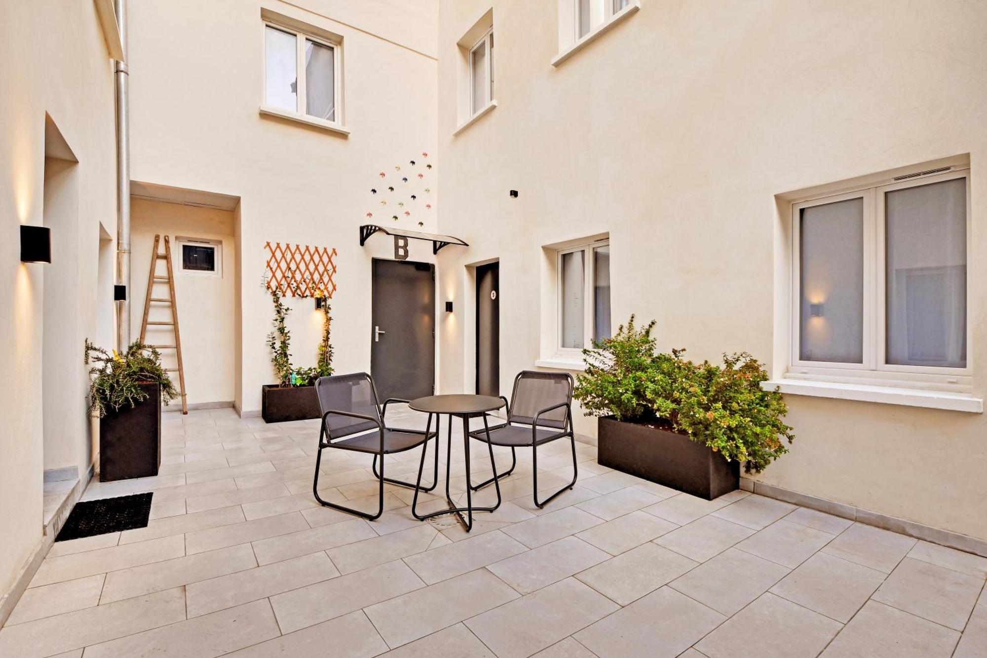 Hotel Cocoon Saint-Ouen  Exterior photo